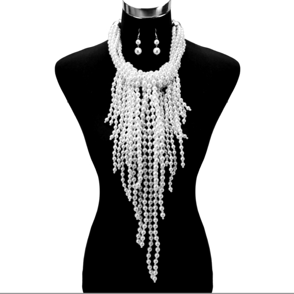 Gorgeous Unique Glamorous Faux Pearl Designer Necklace by...